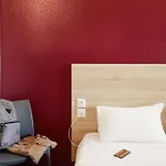 Hotelf1 Courtaboeuf *