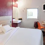 Hotel Hotelf1 Courtaboeuf Les Ulis