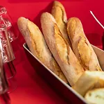 Hotelf1 Courtaboeuf * Les Ulis