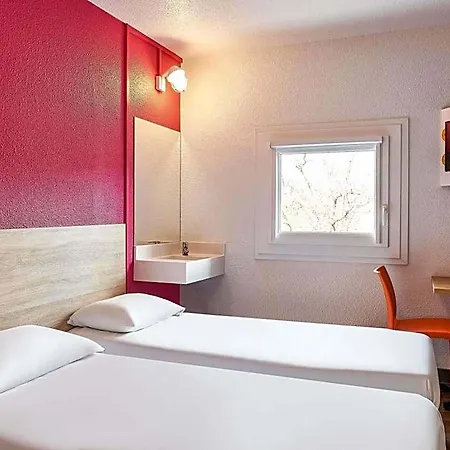 Hotelf1 Courtaboeuf Hotel Les Ulis
