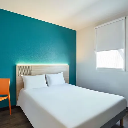 Hotelf1 Courtaboeuf Hotel *